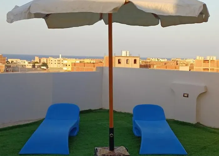 Sunny Sky Aparthotel 3*